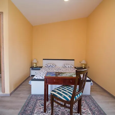 Luisa S2 B Guest house