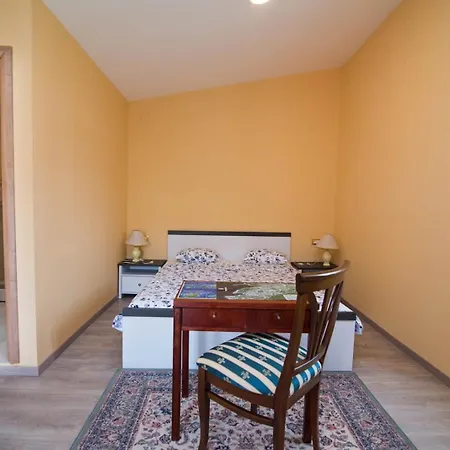 Luisa S2 B Guest house