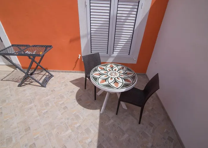 Pensión Luisa S2 B 3*