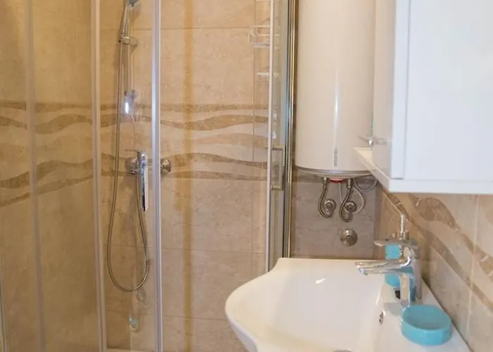 Luisa S2 B بيت ضيافة Veli Lošinj